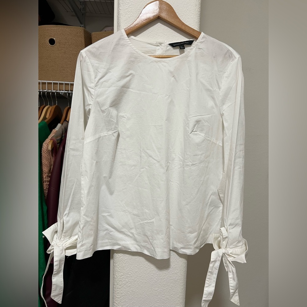 BANANA REPUBLIC Cotton Blend White Top with Bows